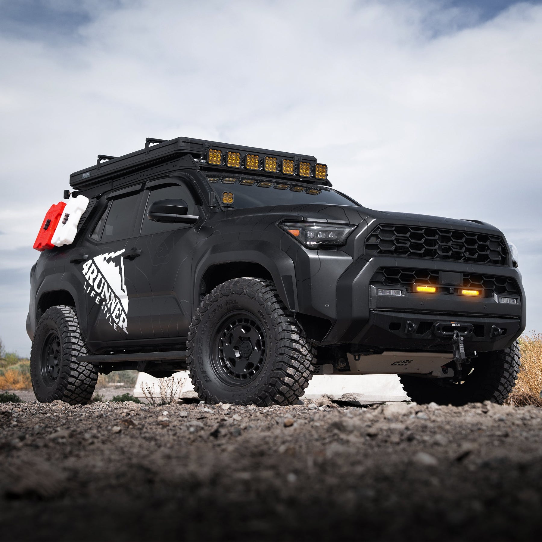 Rogue Light Bar Grille for 2025+ 4Runner: Integrated Lighting with Aggressive OEM+ Style