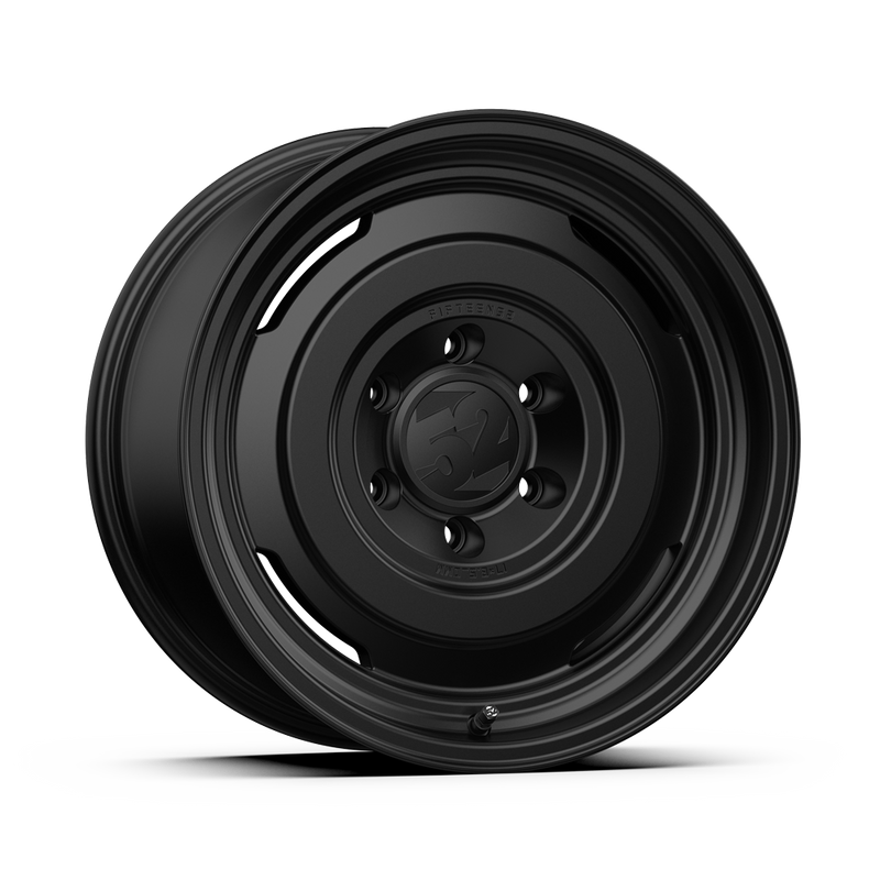 Fifteen52 Analog HD Asphalt Black