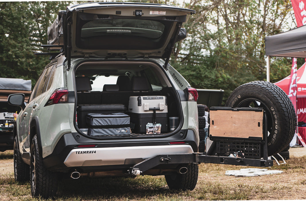 RIG'd UltraSwing™ Multi-Fit Spare Tire Hitch Mount