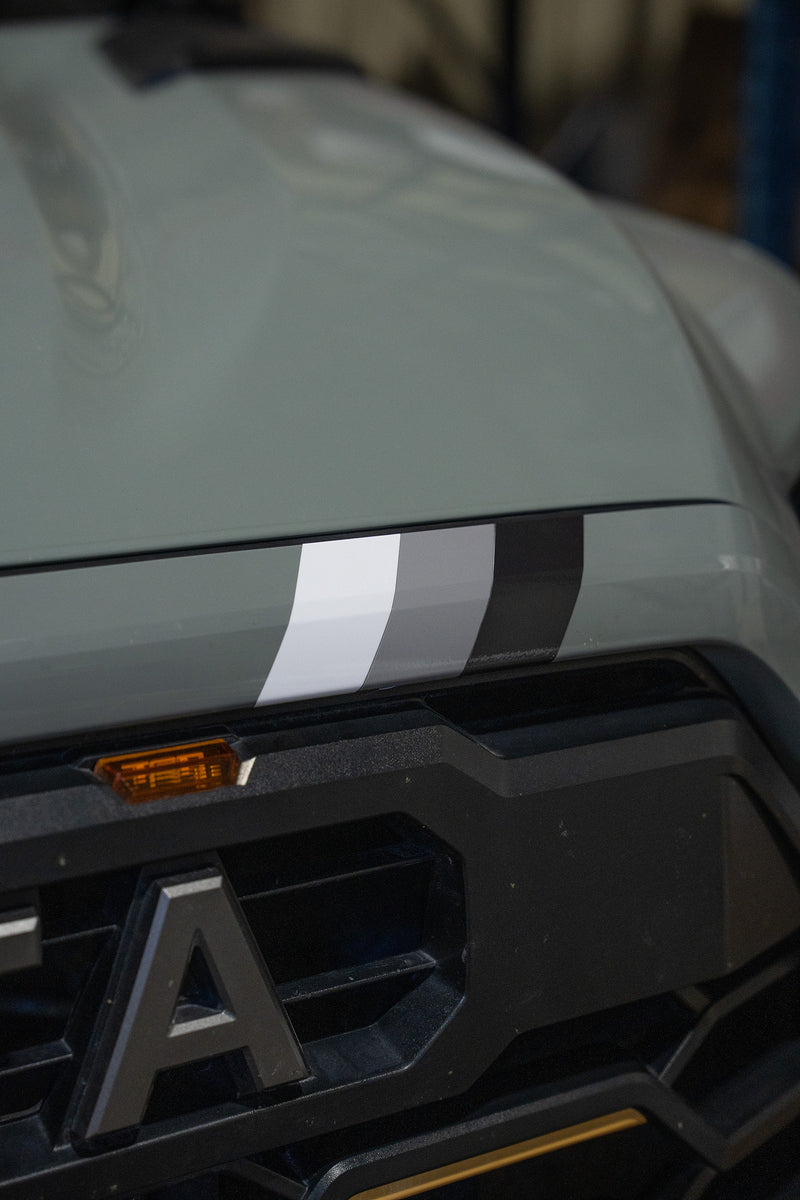 Vinyl Garage Medium Universal Stripe Decal