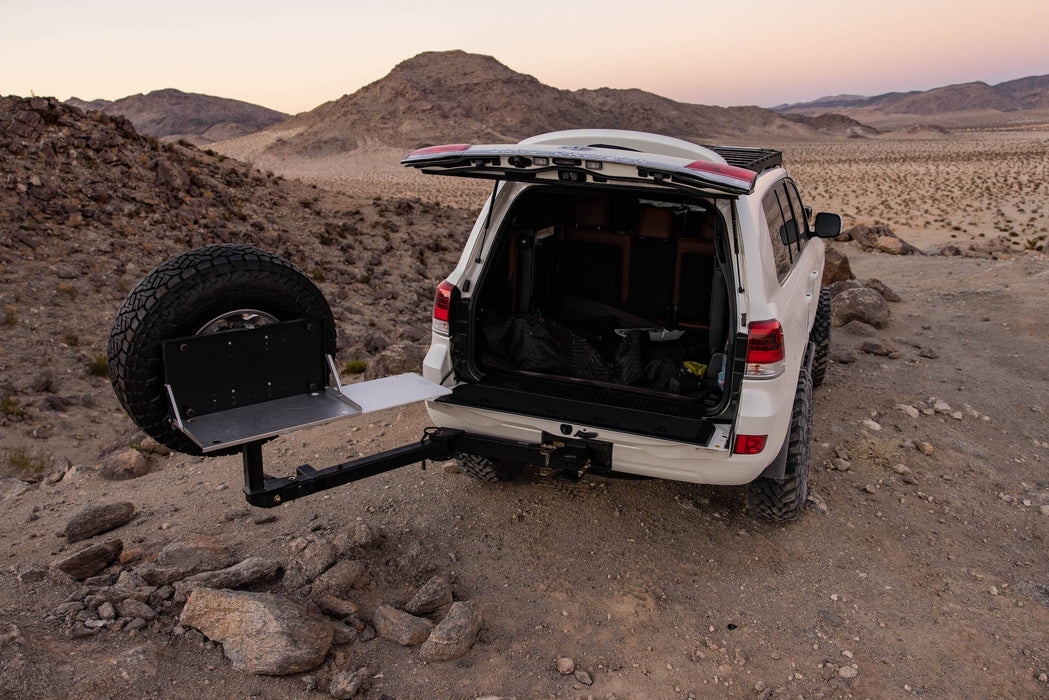 RIG'd HitchingPost™ Tire Mount