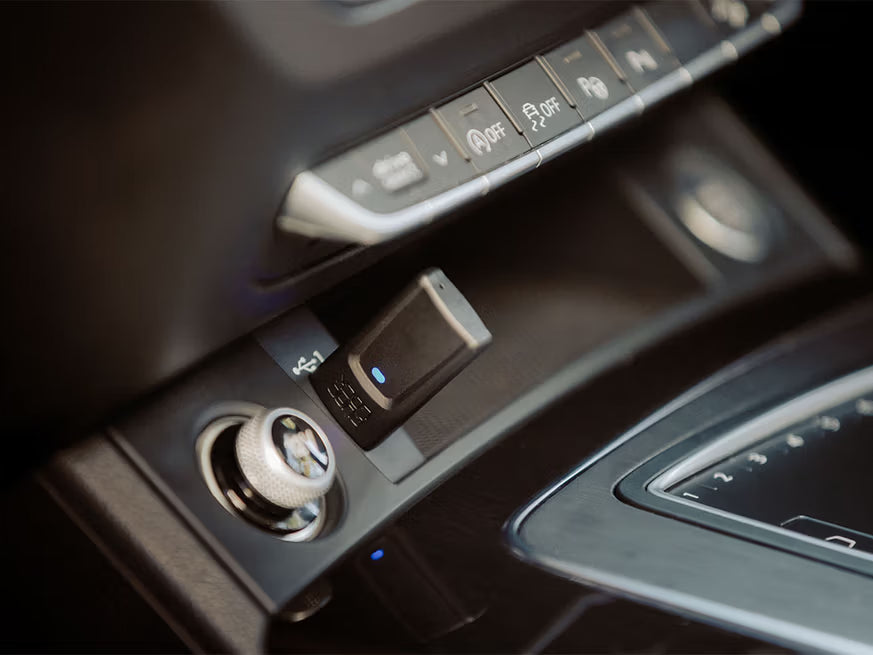 Quad Lock Car - Wireless CarPlay/Android Auto Adaptor