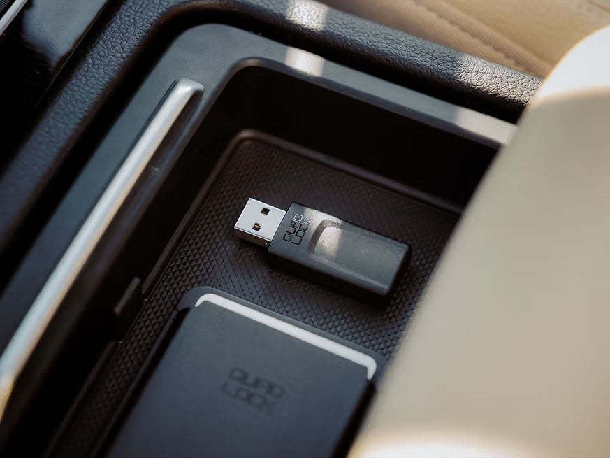 Quad Lock Car - Wireless CarPlay/Android Auto Adaptor