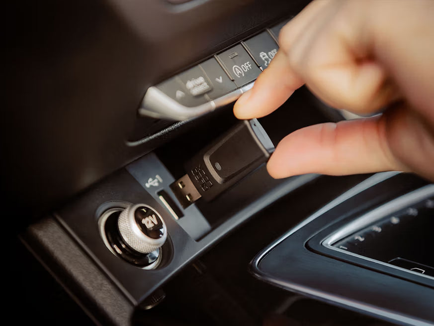 Quad Lock Car - Wireless CarPlay/Android Auto Adaptor