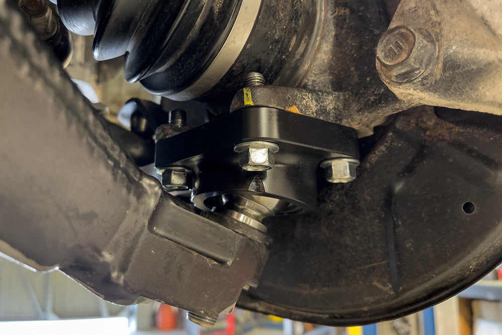Total Chaos Lower Uniball Conversion W/TC Heim Steering for 4Runner (1996-2002)