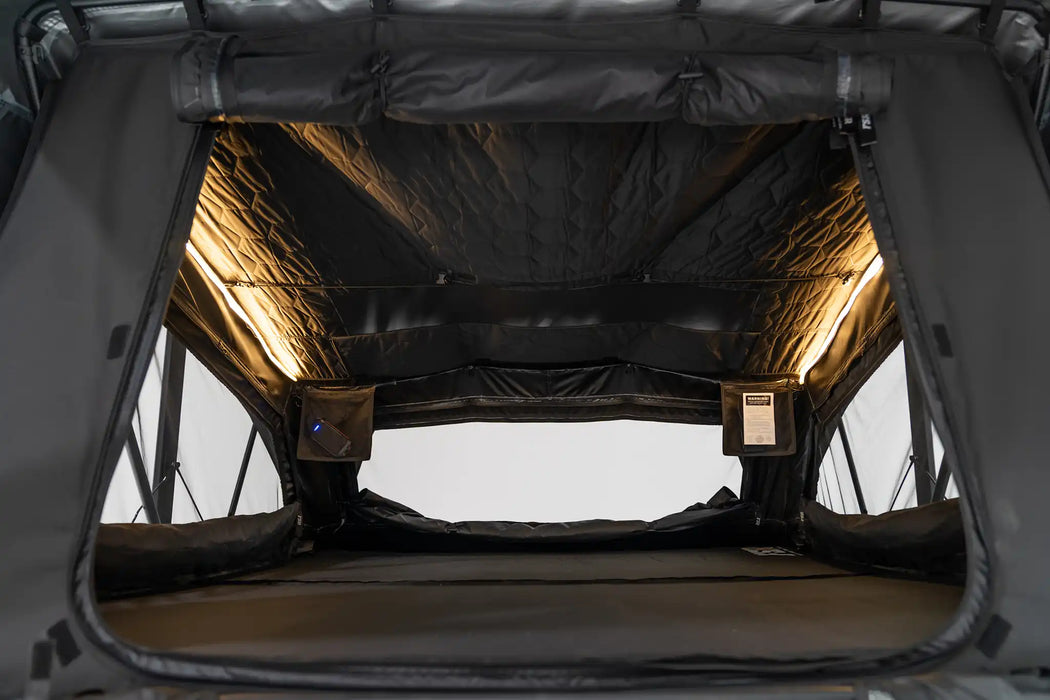 Freespirit RecreationNova King Rooftop Tent