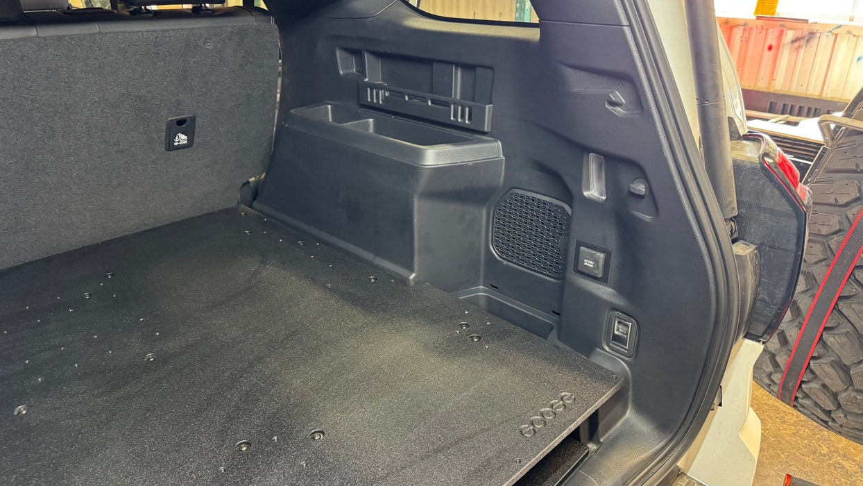 Goose Gear Hybrid Explore Series Rear Plate System For 4Runner (2025-Current)