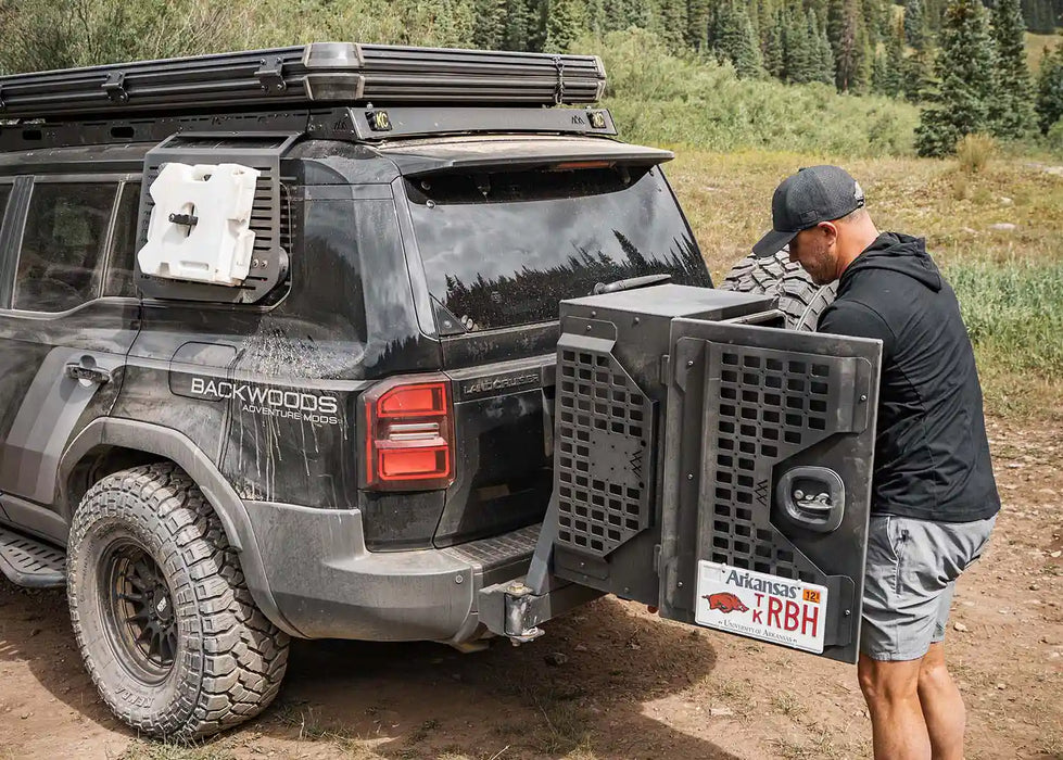 Backwoods Universal Overland Storage Box (19x28x15)