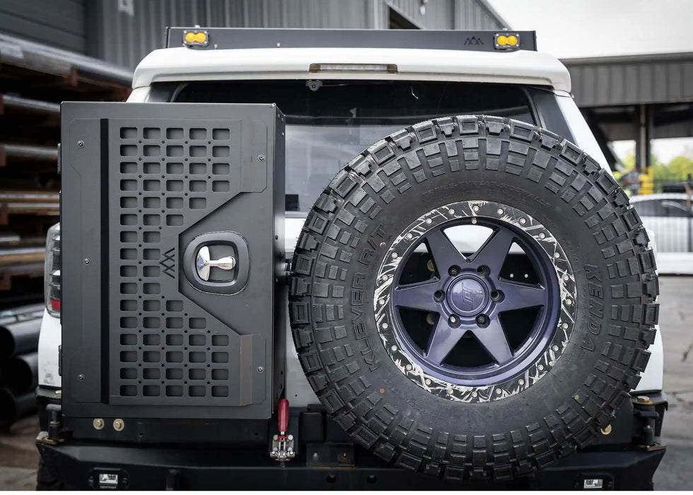 Backwoods Universal Overland Storage Box (19x28x15)
