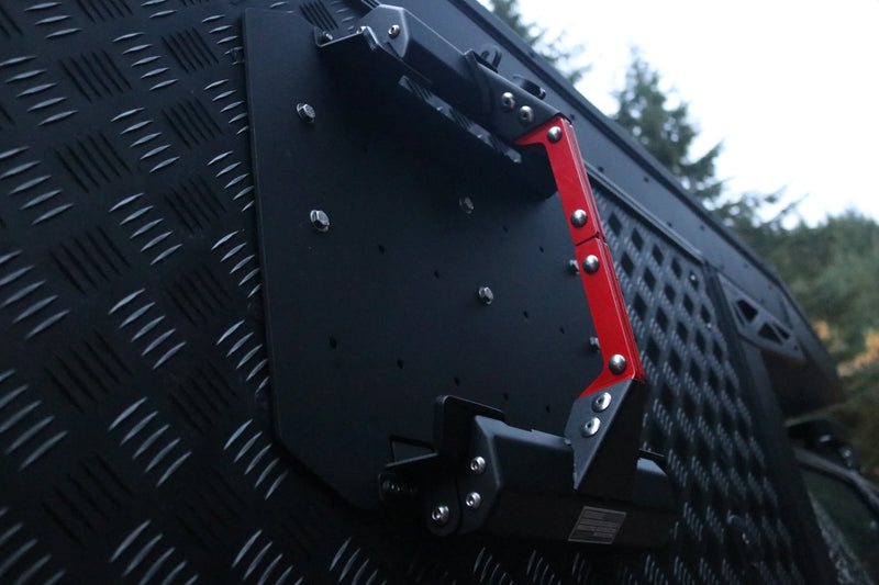 Expedition Essentials Recovery Board Mount For Maxtrax MKII